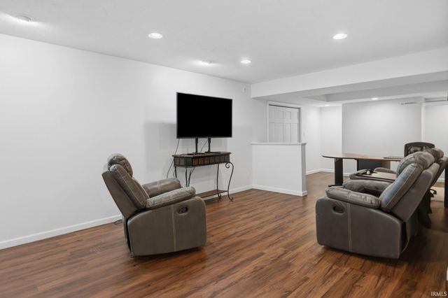 901 Rainbow Court, Lafayette, IN 47904