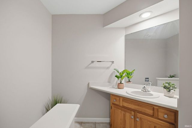 901 Rainbow Court, Lafayette, IN 47904