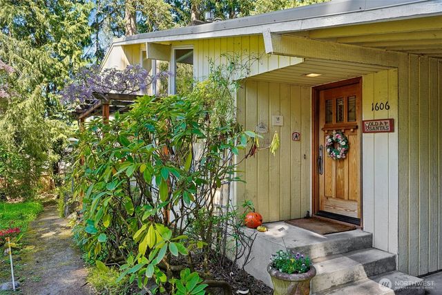 1606 153rd Avenue SE, Bellevue, WA 98007