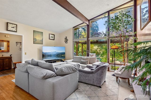 1606 153rd Avenue SE, Bellevue, WA 98007