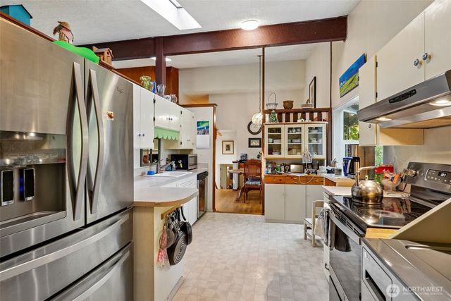 1606 153rd Avenue SE, Bellevue, WA 98007
