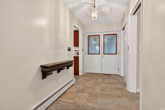 1050 N 200 E, Logansport, IN 46947