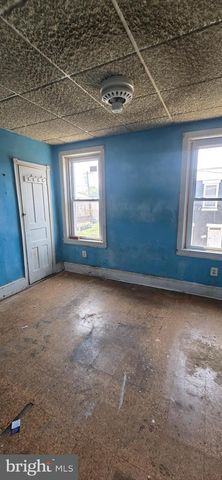 1551 S TAYLOR ST, Philadelphia, PA 19146
