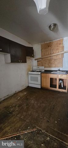 1551 S TAYLOR ST, Philadelphia, PA 19146