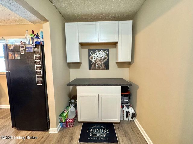 13405 Lidcomb Ave, Louisville, KY 40272