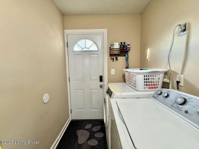 13405 Lidcomb Ave, Louisville, KY 40272