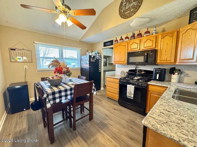 13405 Lidcomb Ave, Louisville, KY 40272