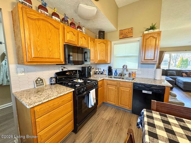 13405 Lidcomb Ave, Louisville, KY 40272