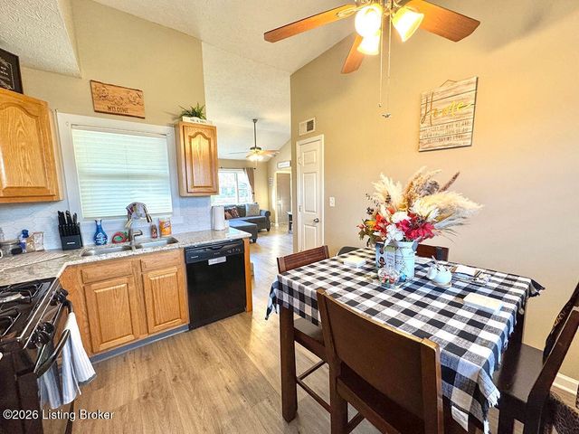 13405 Lidcomb Ave, Louisville, KY 40272