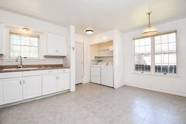 1932 Canterbury Street, Houston, TX 77030