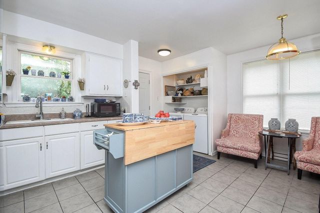 1932 Canterbury Street, Houston, TX 77030
