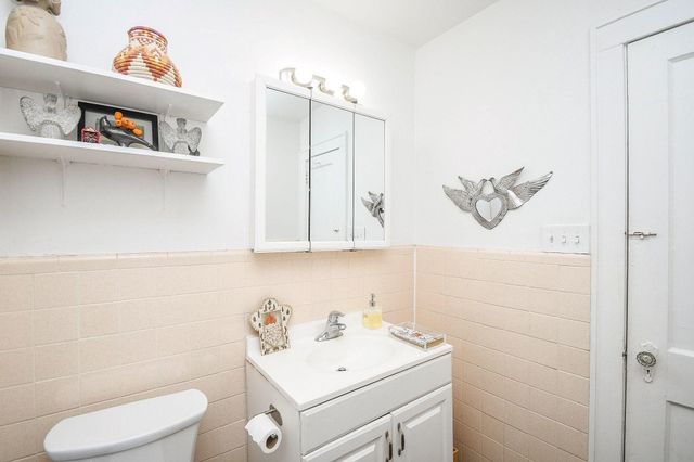 1932 Canterbury Street, Houston, TX 77030