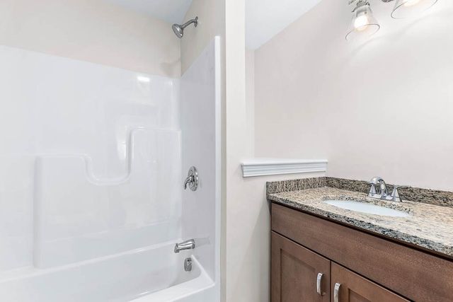 5 Bumble Bee Dr., Plymouth, MA 02360