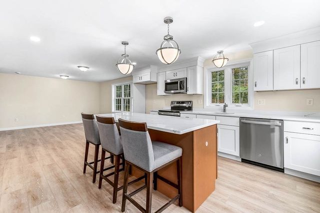 5 Bumble Bee Dr., Plymouth, MA 02360