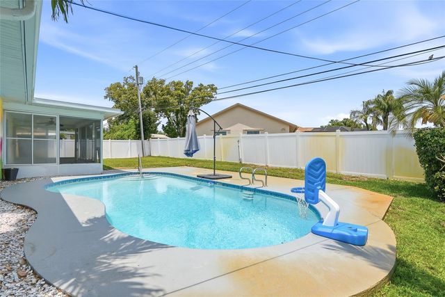14161 HETRICK CIRCLE N, Largo, FL 33774