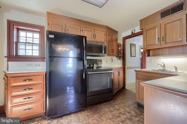 326 MILLER ST, Strasburg, PA 17579