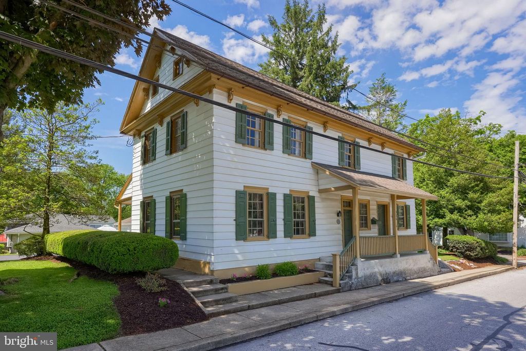 326 MILLER ST, Strasburg, PA 17579