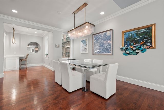 61 Saint Botolph St 61, Boston, MA 02116