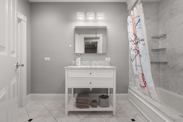 61 Saint Botolph St 61, Boston, MA 02116