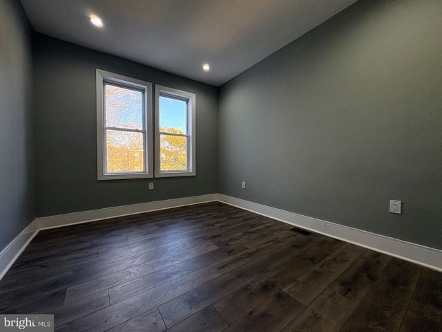 806 E 35TH ST, Baltimore, MD 21218