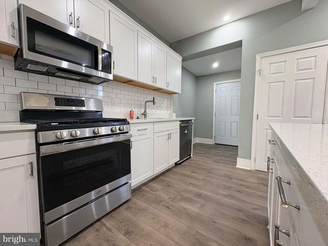 806 E 35TH ST, Baltimore, MD 21218