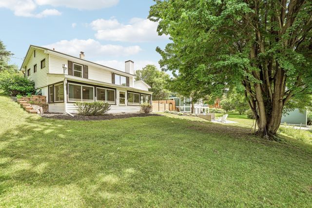 3270 Williams Lane, Minnetrista, MN 55364