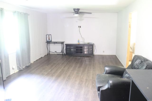 8916 MacArthur Drive, North Little Rock, AR 72118