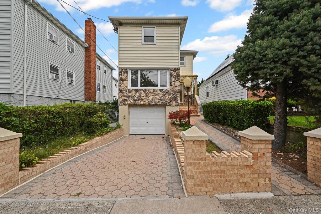 238-11 148th Drive, Rosedale, NY 11422