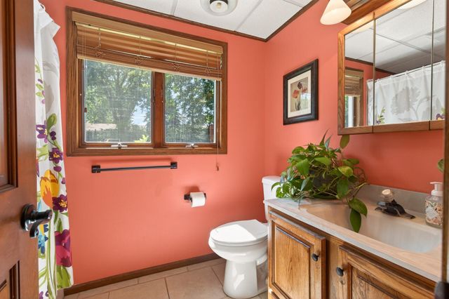 1094 Lowell Drive, Apple Valley, MN 55124