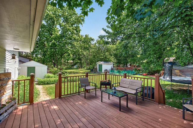1094 Lowell Drive, Apple Valley, MN 55124