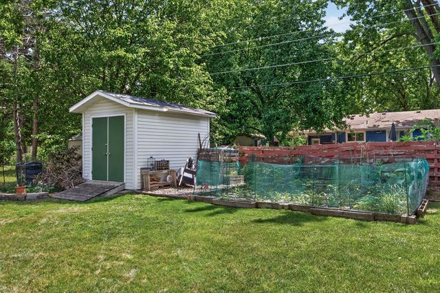 1094 Lowell Drive, Apple Valley, MN 55124