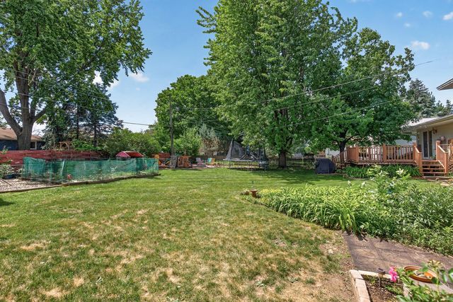 1094 Lowell Drive, Apple Valley, MN 55124