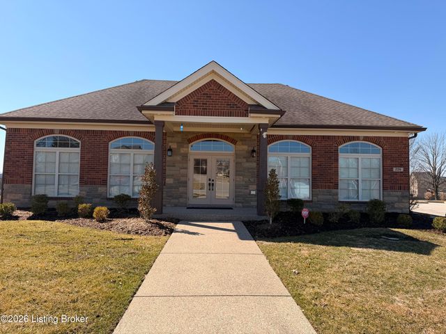 118 Charmwood Ct, Louisville, KY 40245