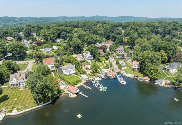 68 W Lake Boulevard, Mahopac, NY 10541