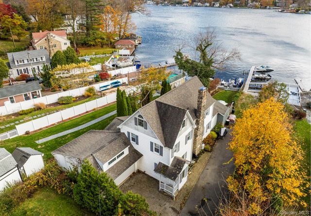 68 W Lake Boulevard, Mahopac, NY 10541