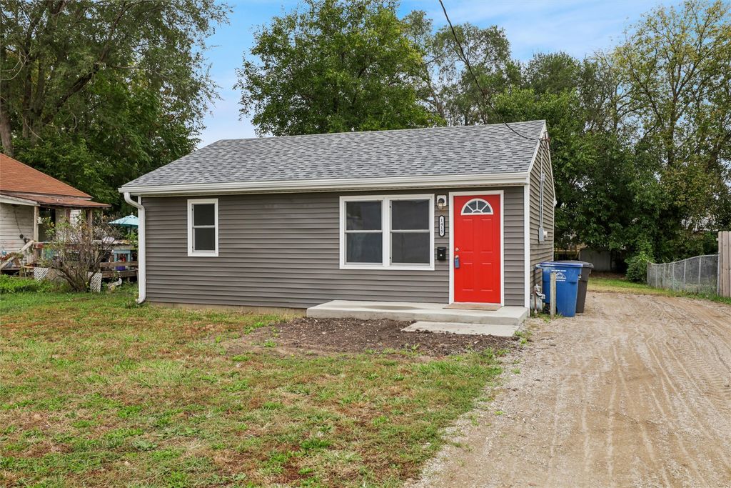 1415 Delaware Avenue, Des Moines, IA 50317