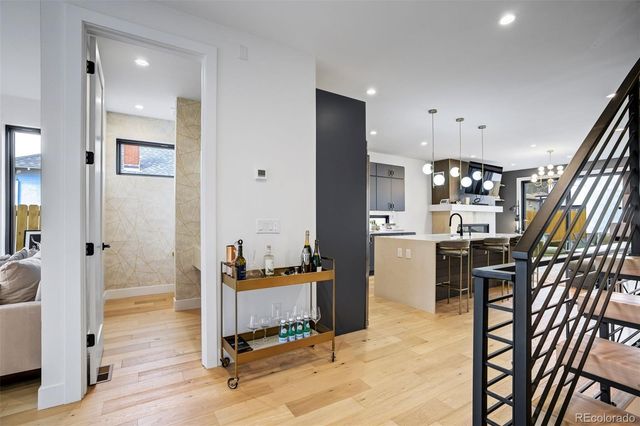 2526 S Lincoln Street, Denver, CO 80210