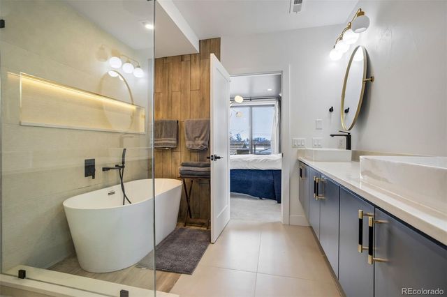 2526 S Lincoln Street, Denver, CO 80210