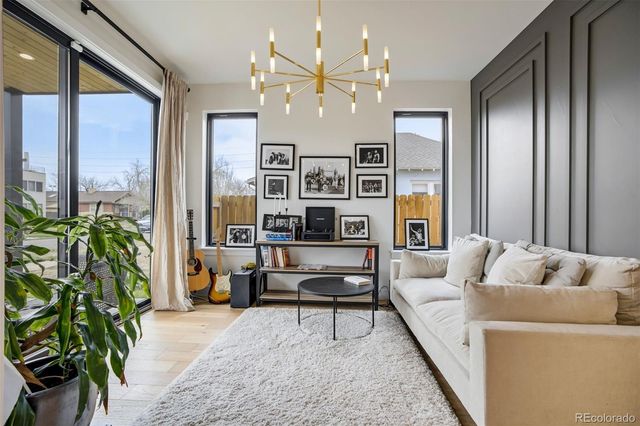 2526 S Lincoln Street, Denver, CO 80210