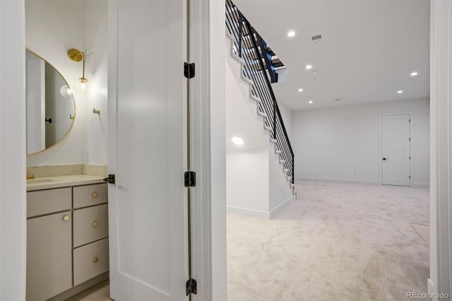 2526 S Lincoln Street, Denver, CO 80210