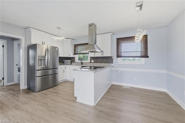 3113 Woodlawn DR, Suffolk, VA 23434