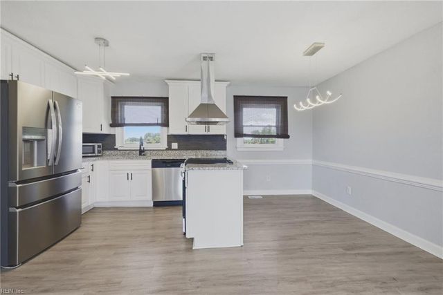 3113 Woodlawn DR, Suffolk, VA 23434