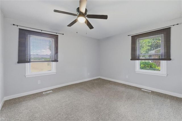 3113 Woodlawn DR, Suffolk, VA 23434
