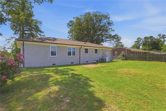 3113 Woodlawn DR, Suffolk, VA 23434