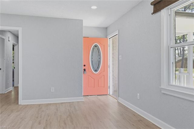 3113 Woodlawn DR, Suffolk, VA 23434