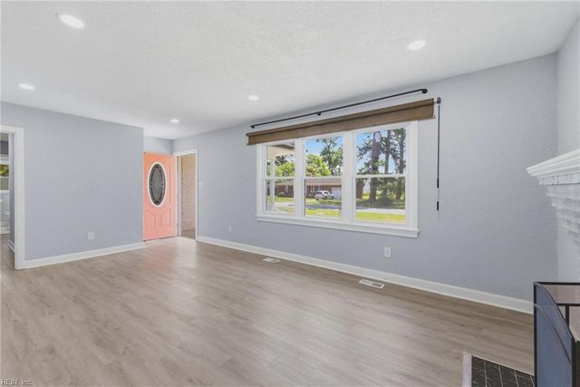 3113 Woodlawn DR, Suffolk, VA 23434