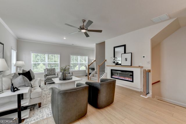 814 Glennferry Road, Mableton, GA 30126