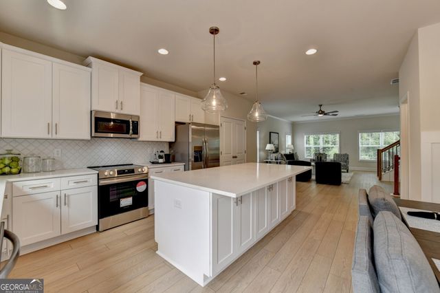 814 Glennferry Road, Mableton, GA 30126