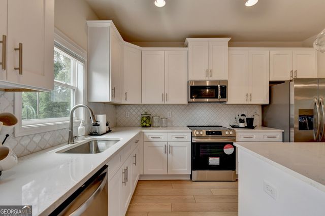 814 Glennferry Road, Mableton, GA 30126