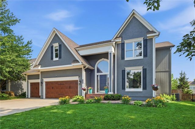5705 W 153rd Street, Overland Park, KS 66223